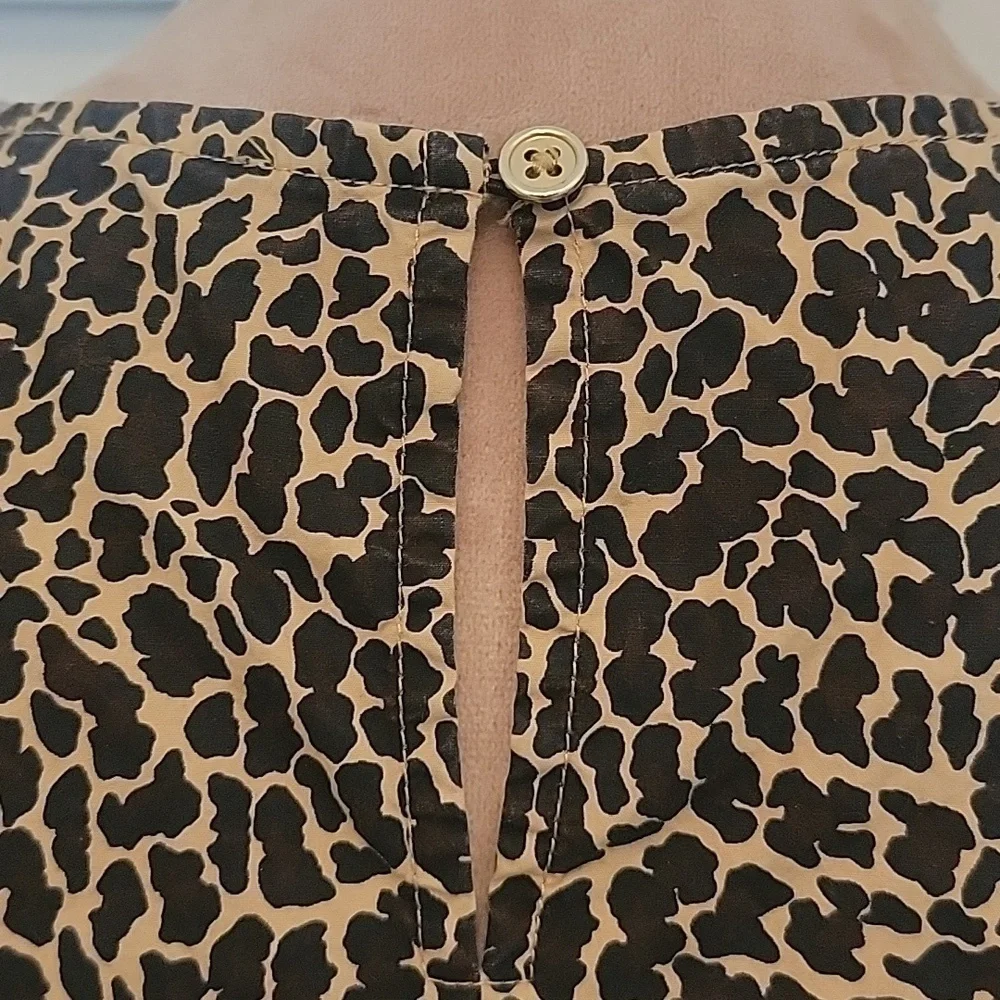 J Crew, Size S, Animal Print Puff Sleeve Poplin Top.  Black and Tan. New Cond.